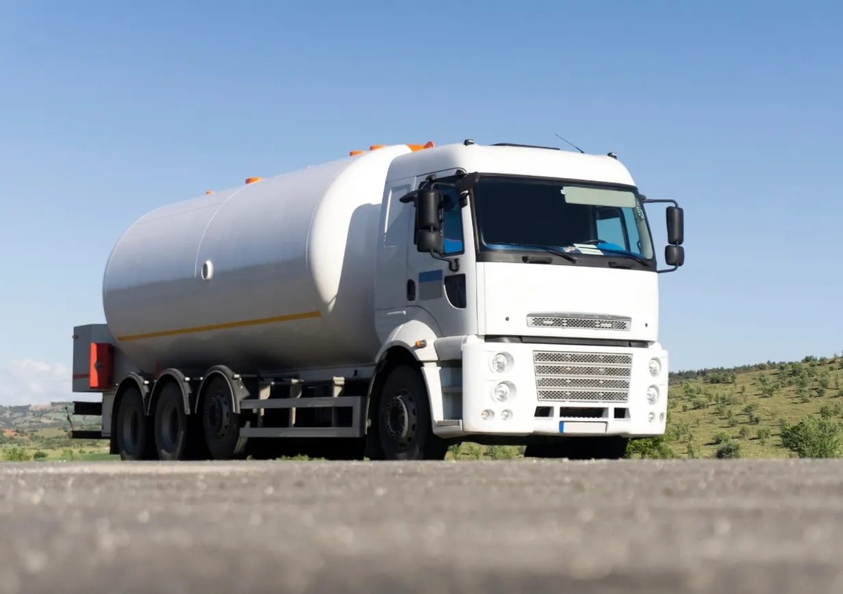 Treyler ve Kamyon &Uuml;st&uuml; Tanker Arasında Ne Fark Var?